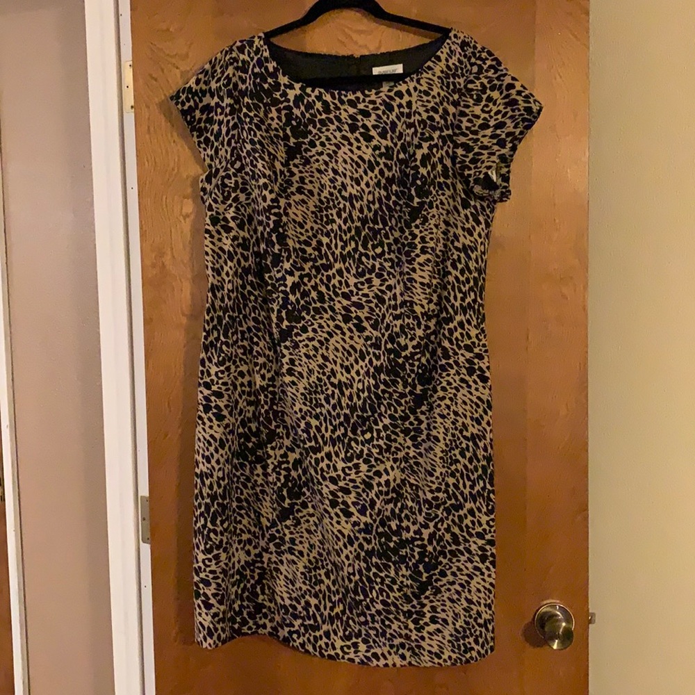 Avenue size 18 leopard lightweight dress